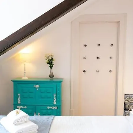 Apartment Spacious Charming Apt In Downtown. Casa Da Baixa.